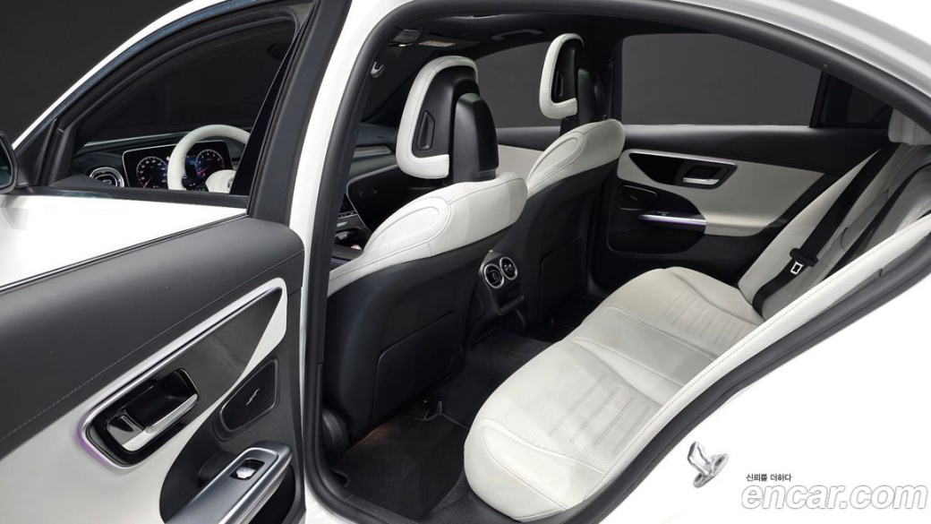 Mercedes-Benz C-Class C300 AMG Line, 2022