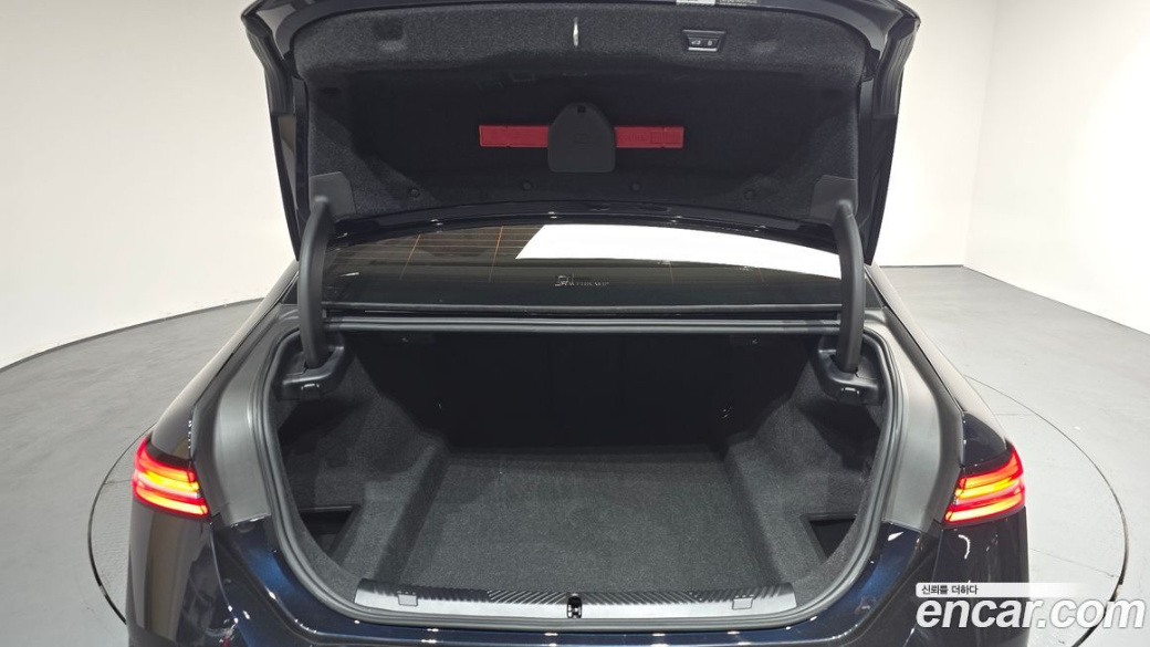 BMW 5-Series 530i xDrive M Sport, 2024