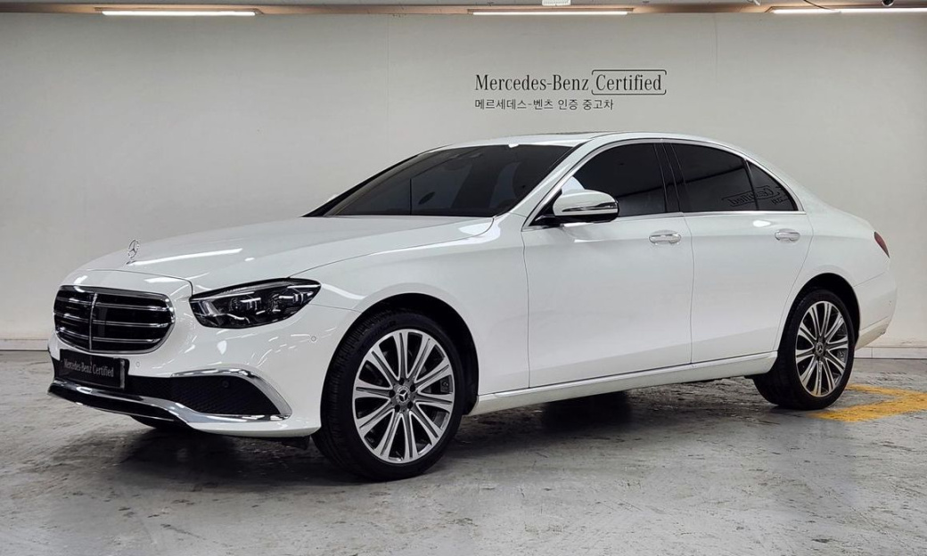 Mercedes-Benz E-Class E350 4MATIC Exclusive, 2023