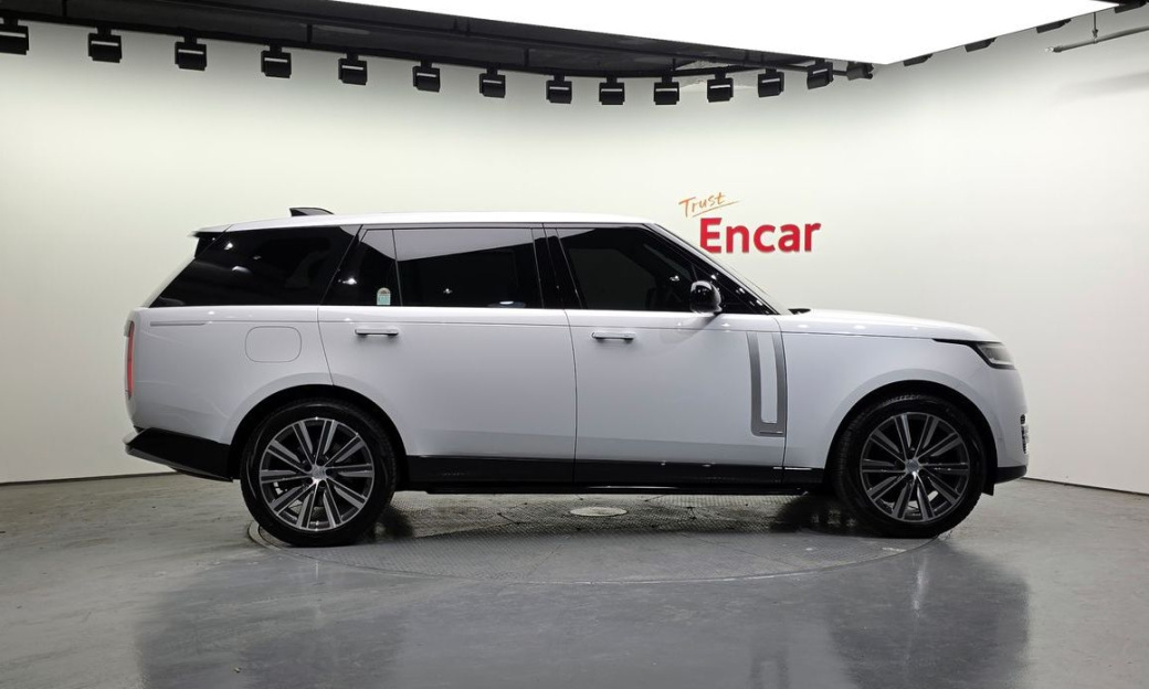 Land Rover Range Rover P530 Autobiography Long Wheel Base, 2024