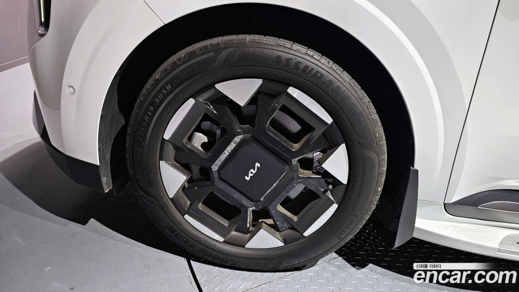 Kia Carnival 9-Seater Noblesse, 2025