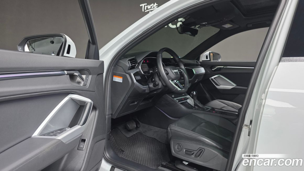 Audi Q3 35 TDI Premium, 2023