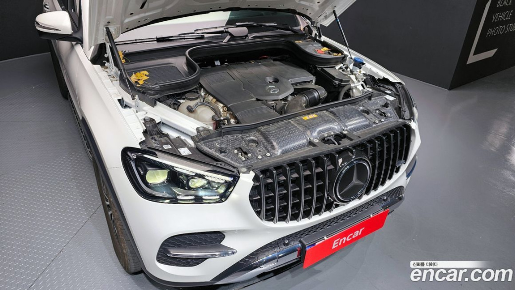 Mercedes-Benz GLE-Class GLE300d 4MATIC, 2024