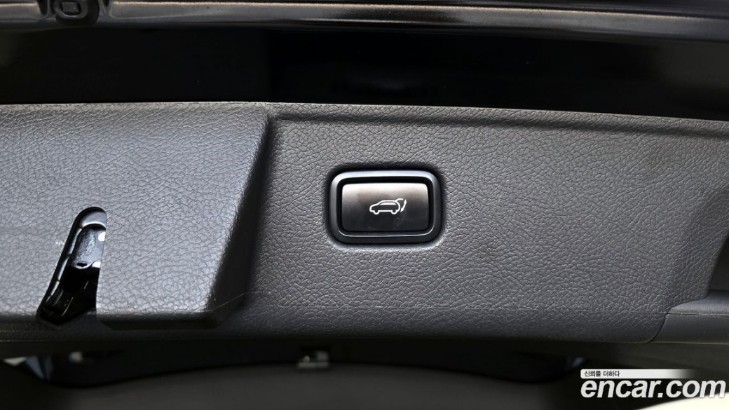 Kia Mohave Diesel 3.0 4WD 6-Seater, 2022