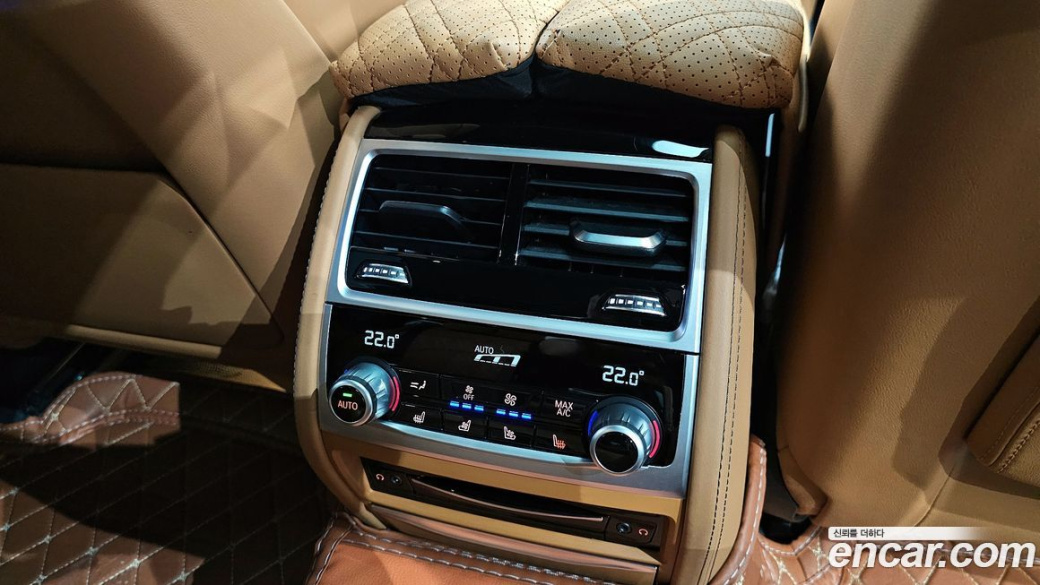 BMW 7-Series M760Li xDrive, 2022