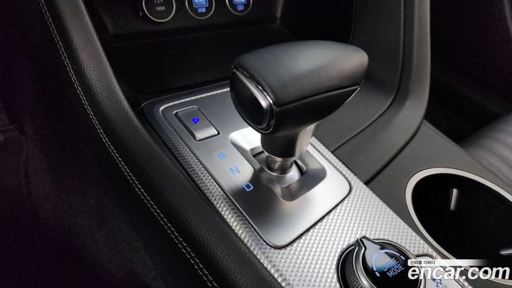 Genesis G70 Gasoline 2.0T 2WD, 2023