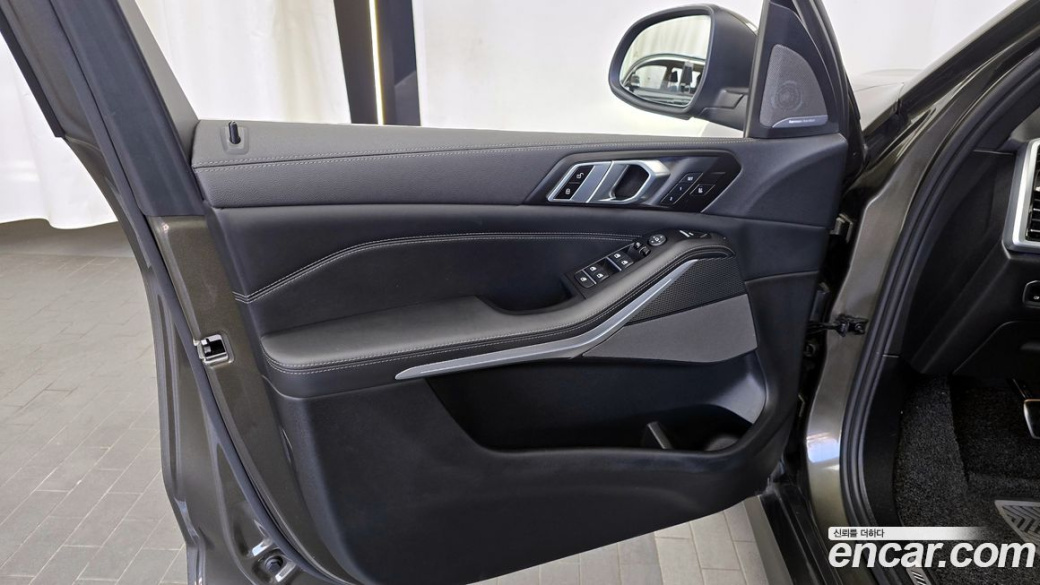 BMW X5 xDrive 30d M Sport, 2023