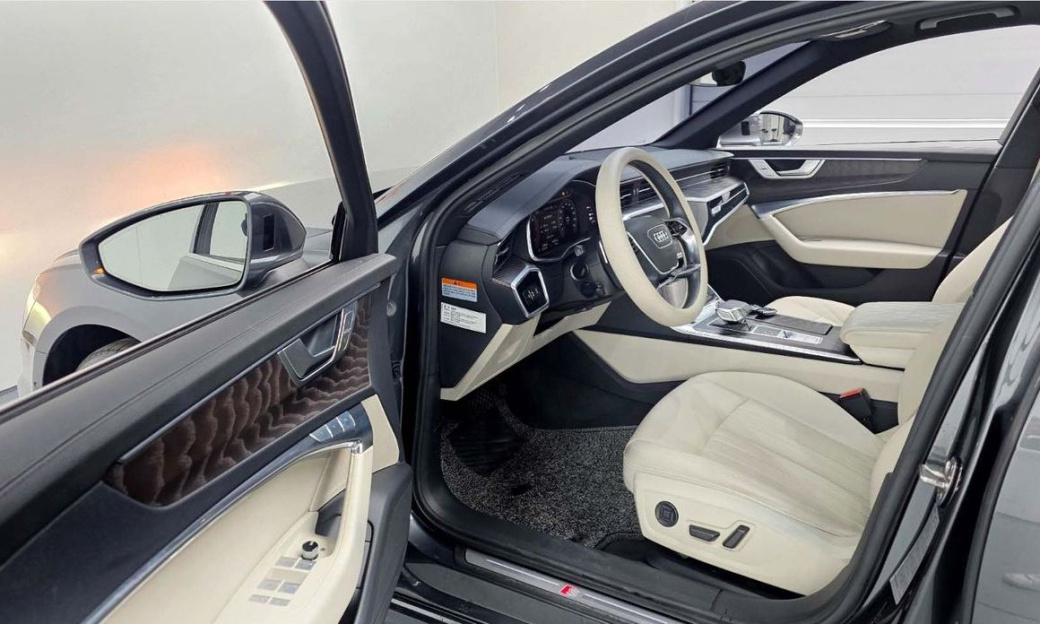 Audi A6 40 TDI Premium, 2022