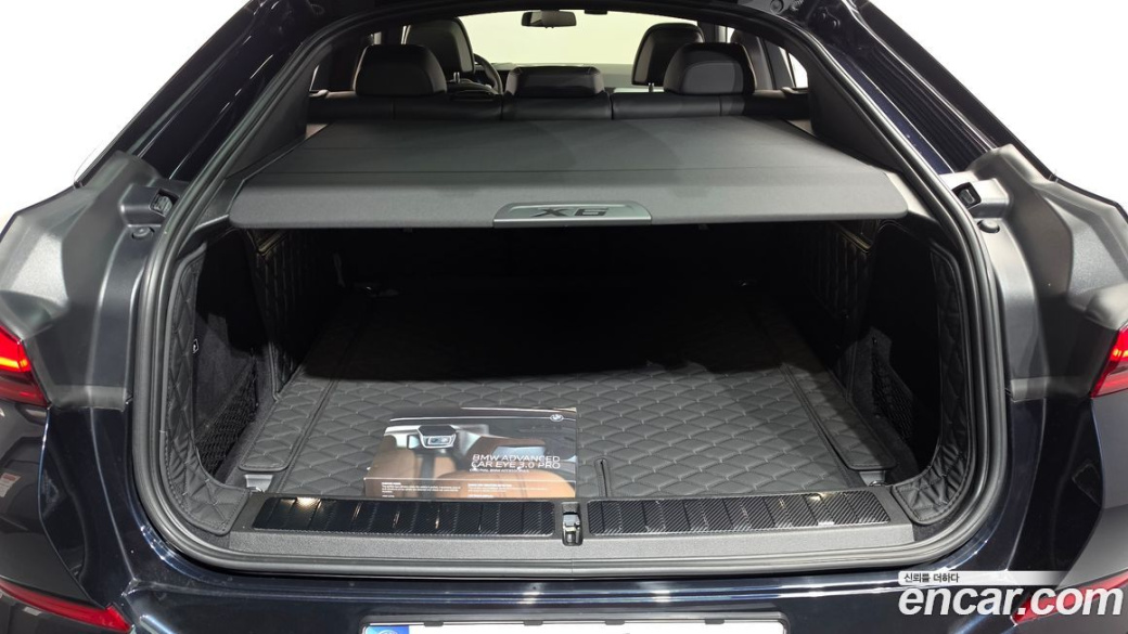 BMW X6 xDrive40i M Sport, 2024