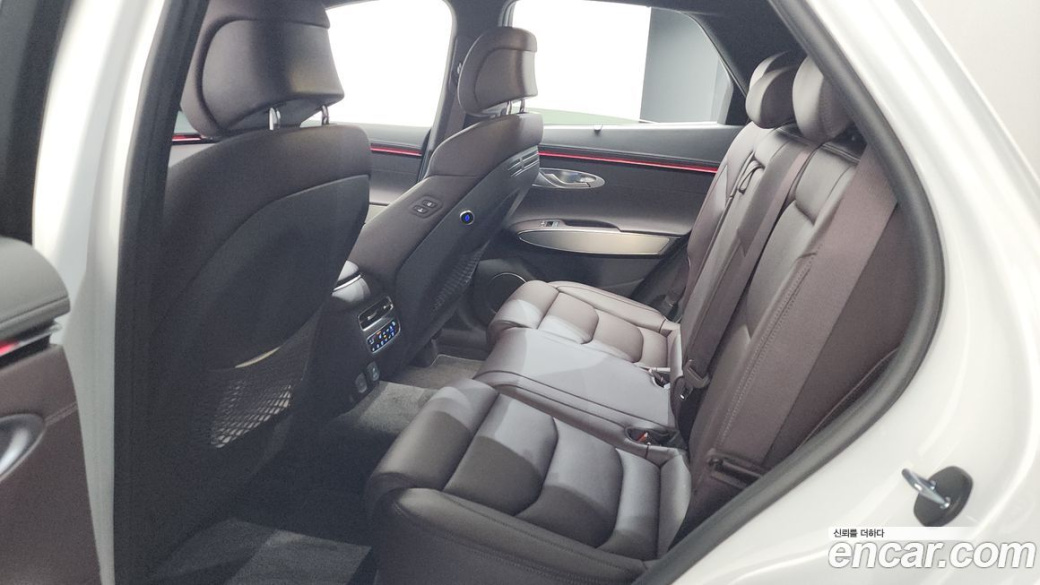 Genesis GV70 2.5T Gasoline AWD, 2025
