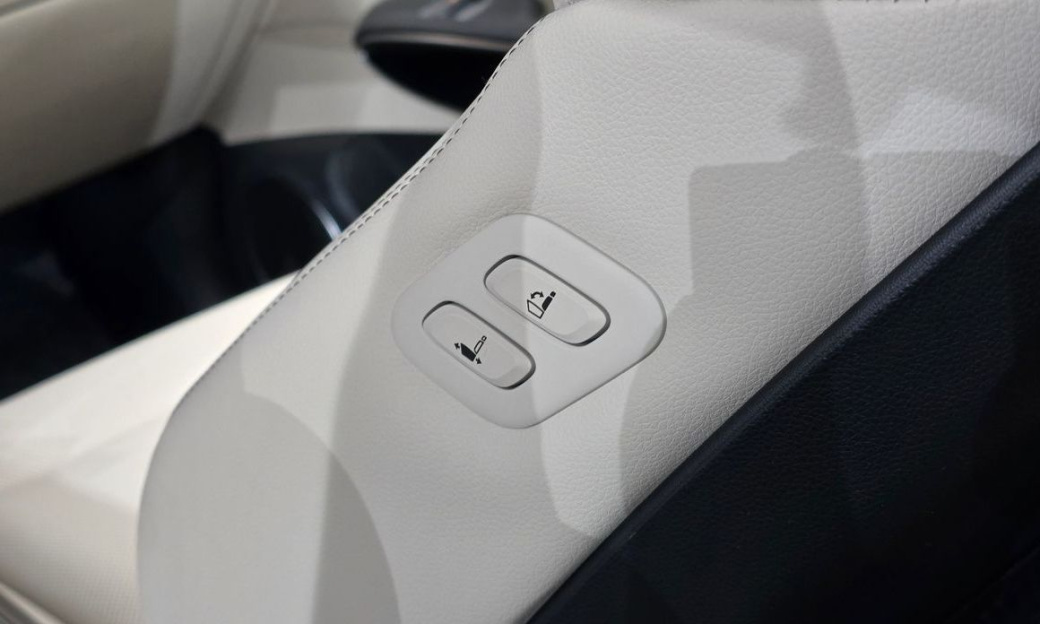 Genesis GV70 2.5T Gasoline 2WD, 2025