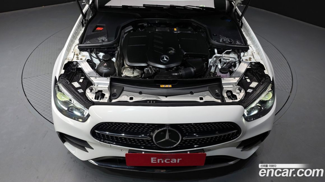 Mercedes-Benz E-Class E220d 4MATIC AMG Line, 2023