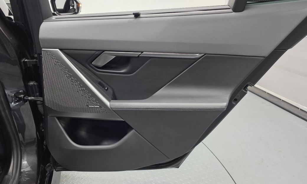 BMW 5-Series 530i xDrive M Sport, 2024