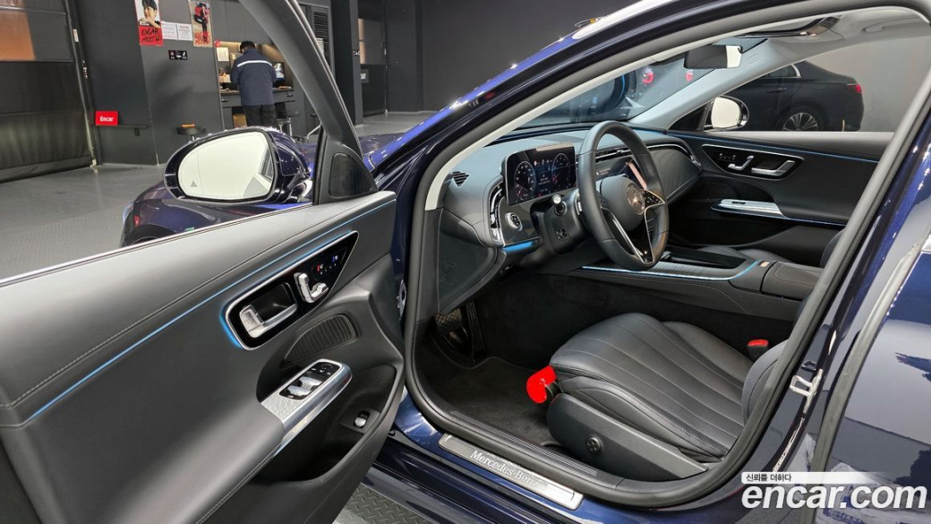 Mercedes-Benz E-Class E200 Avantgarde, 2025