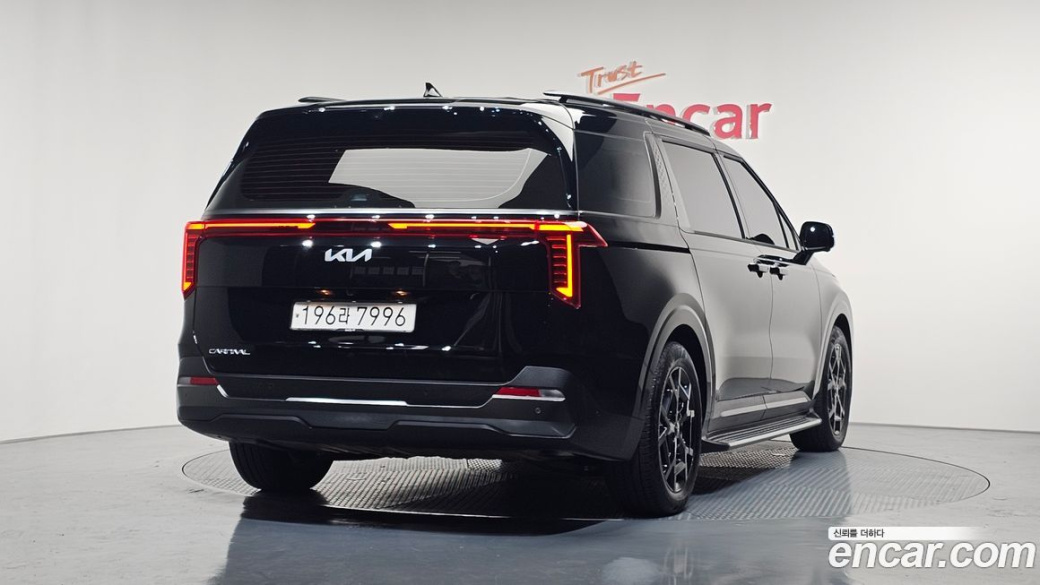 Kia Carnival 7-Seater Gravity, 2024