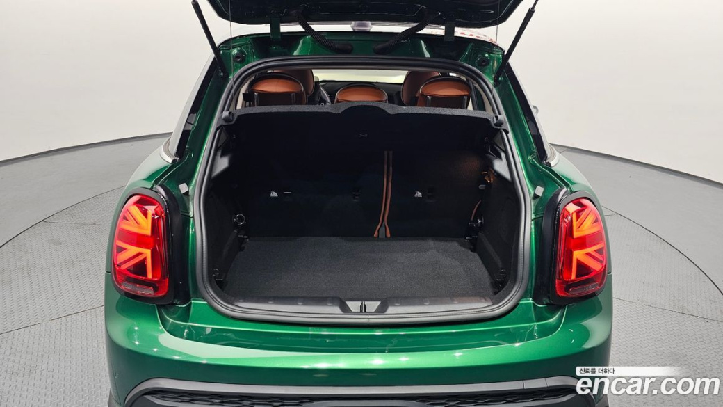 Mini Cooper 5Door Classic, 2024