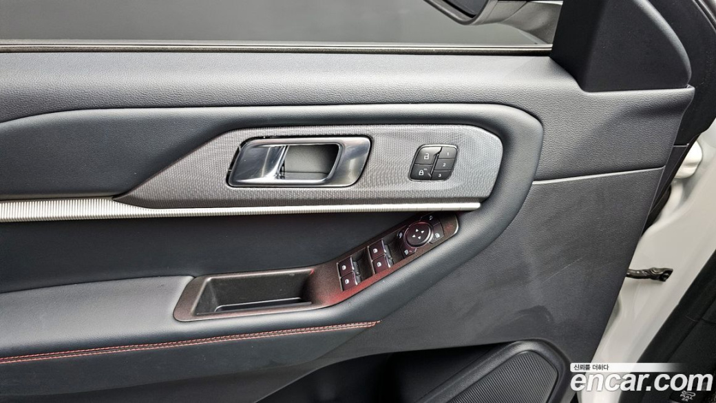 Ford Explorer 2.3 ST-Line 4WD, 2025