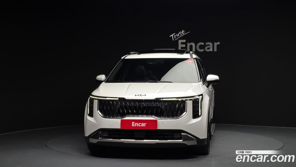 Kia Carnival 9-Seater Signature, 2024
