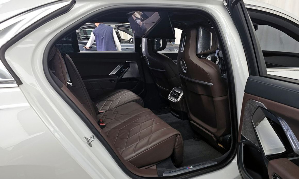 BMW 7-Series 740i sDrive M Sport, 2023
