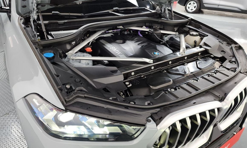 BMW X6 xDrive40i M Sport, 2024