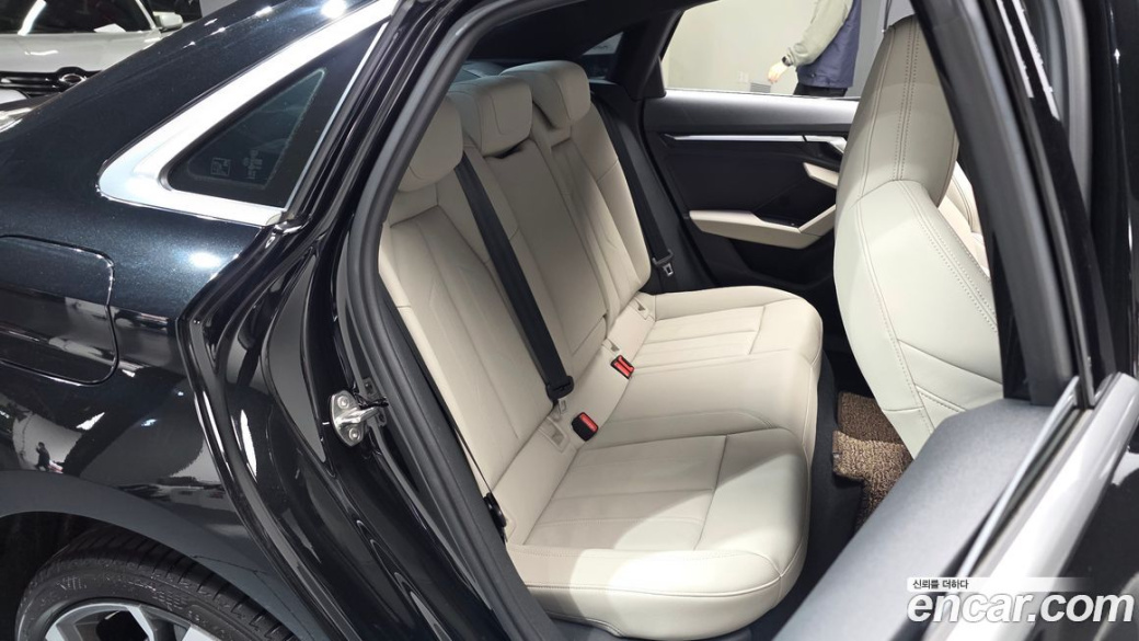 Audi A3 40 TFSI Premium, 2024