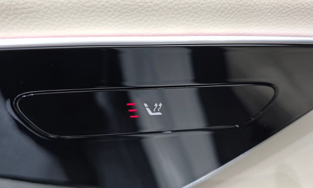 Mercedes-Benz E-Class E200 Avantgarde, 2024