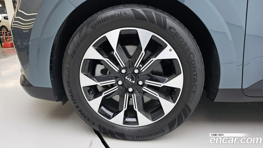 Kia Carnival 9-Seater Signature, 2022