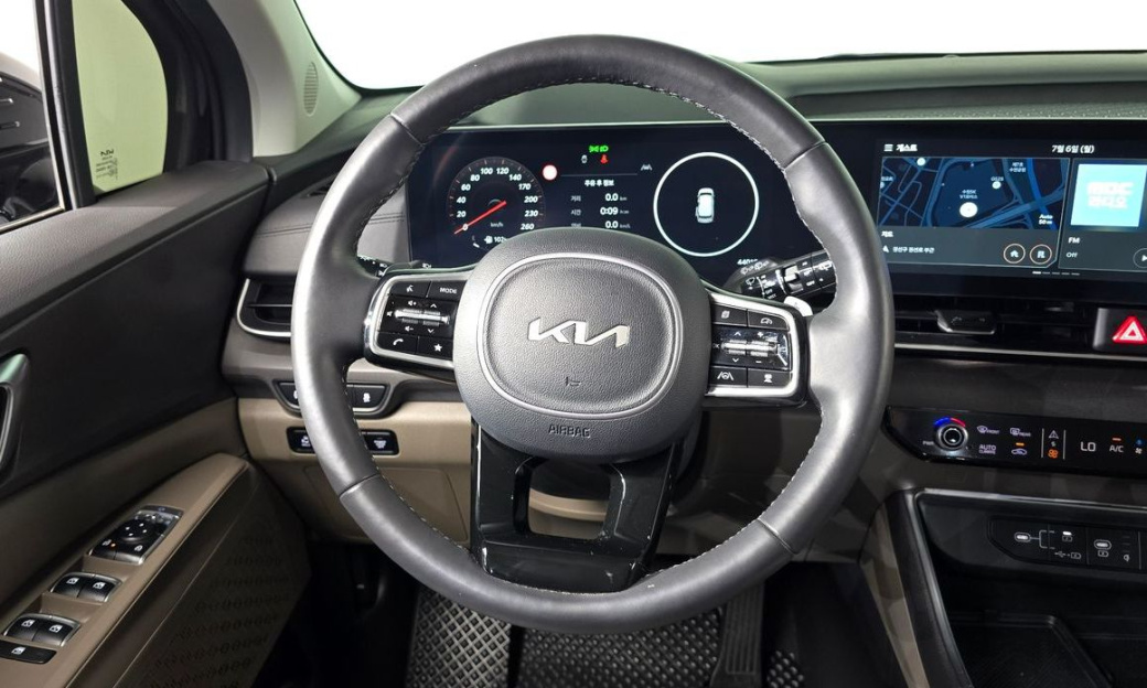Kia Carnival 9-Seater Noblesse, 2024