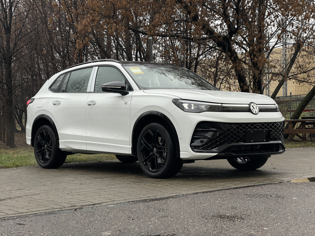 Volkswagen Tiguan L Pro 