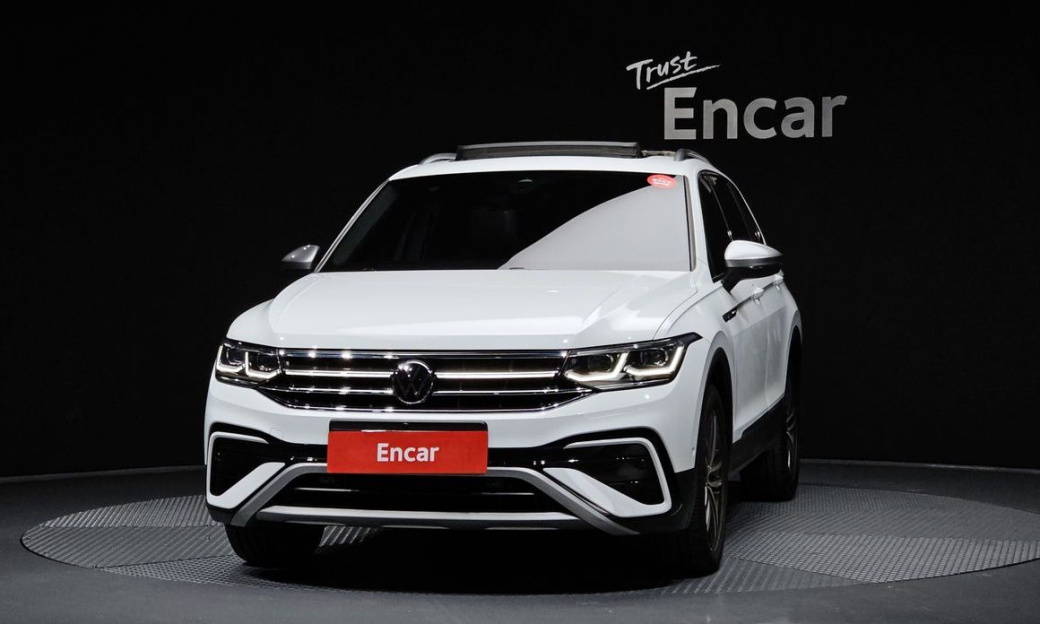 Volkswagen Tiguan 2.0 TSI Prestige, 2023