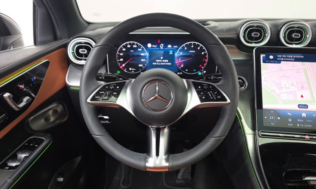 Mercedes-Benz GLC-Class GLC 300 4MATIC Avantgarde, 2025