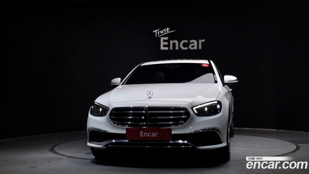 Mercedes-Benz E-Class E220d 4MATIC Exclusive, 2023
