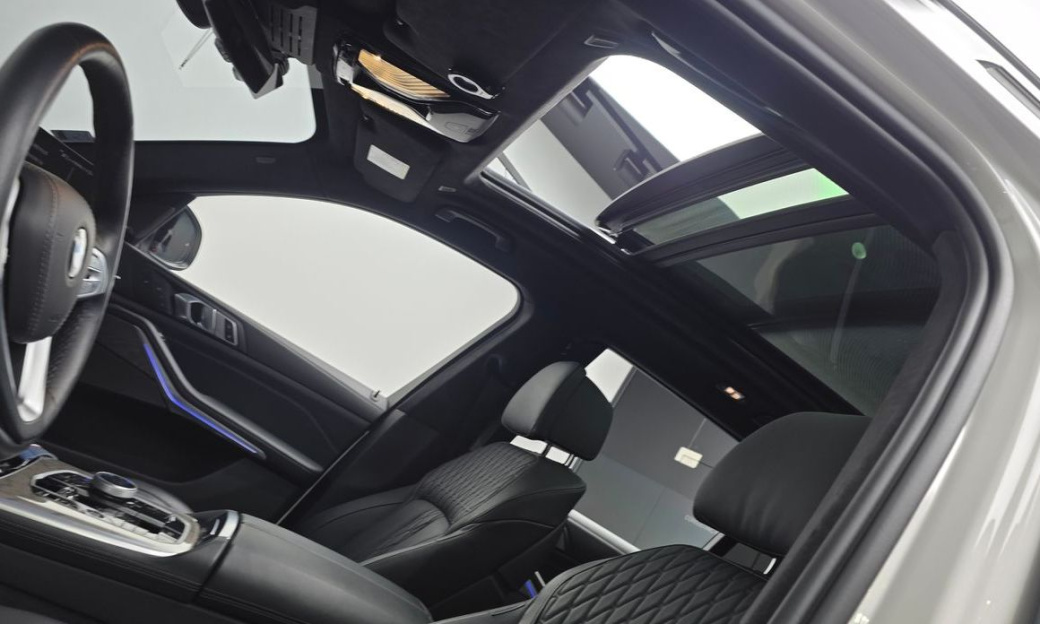 BMW X7 xDrive 40i Design Pure Excellence 6-Seater, 2024