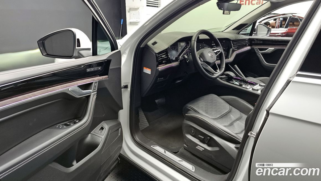 Volkswagen Touareg 3.0 TDI Prestige, 2024