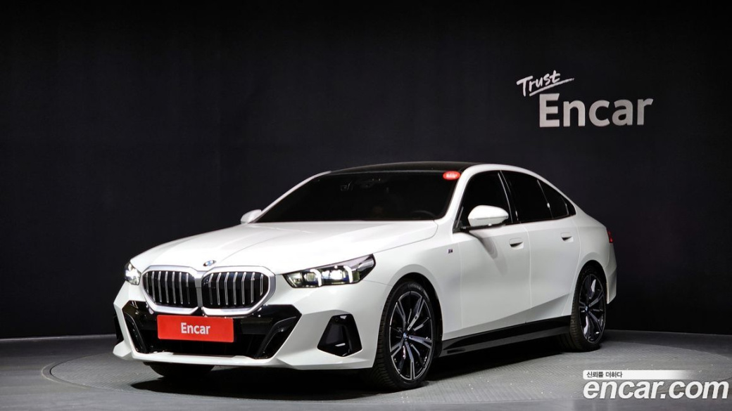 BMW 5-Series 530i xDrive M Sport, 2024