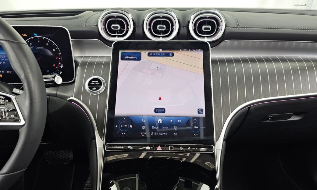 Mercedes-Benz GLC-Class GLC300 4MATIC Avnatgarde Coupe, 2025