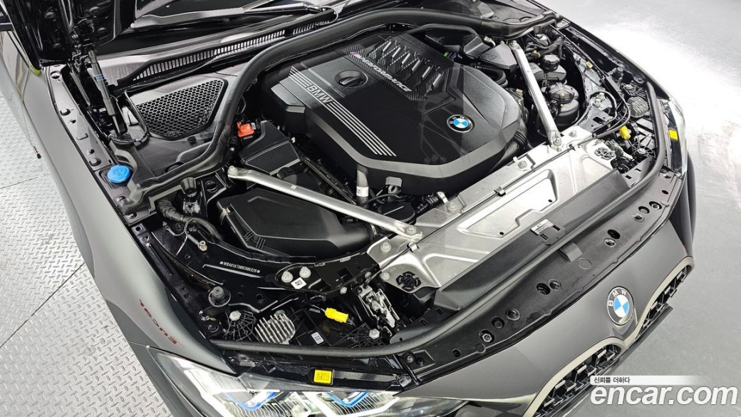 BMW 4-Series M440i xDrive Convertible, 2024