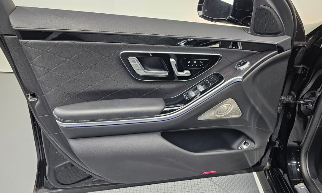 Mercedes-Benz S-Class S400 d 4MATIC, 2023