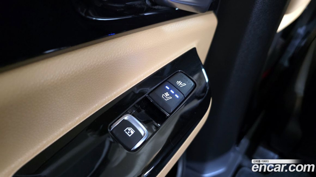 Kia Carnival 7-Seater Signature, 2023