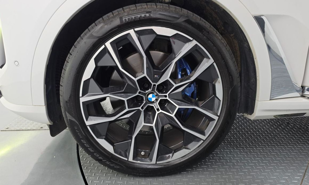 BMW X7 xDrive 40d M Sport 6STR, 2025