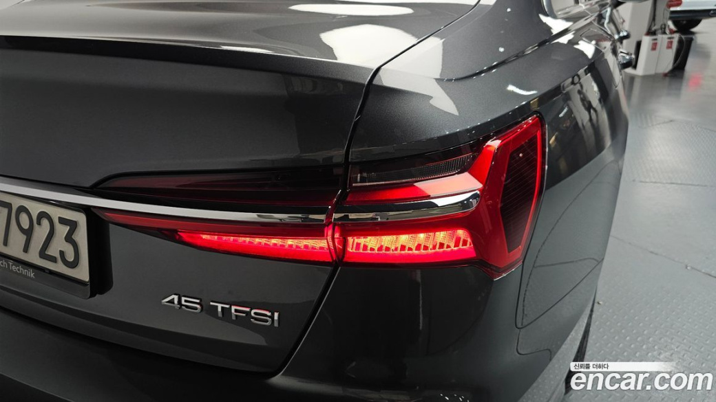Audi A6 45 TFSI Premium, 2023