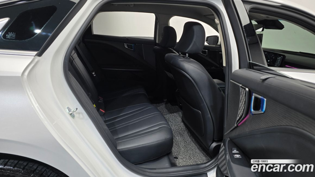 Kia K8 2.5 Gasoline 2WD, 2025