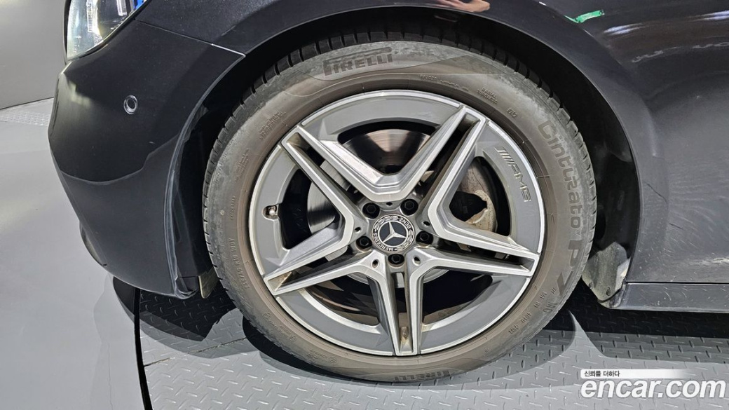 Mercedes-Benz E-Class E250 AMG Line, 2023