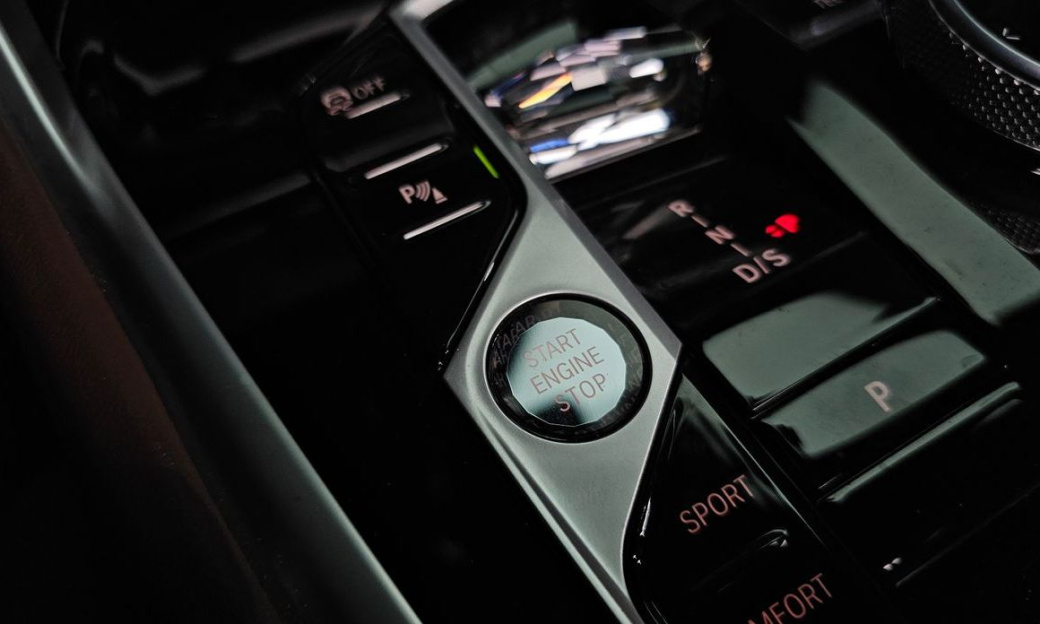 BMW X6 xDrive40i M Sport, 2025