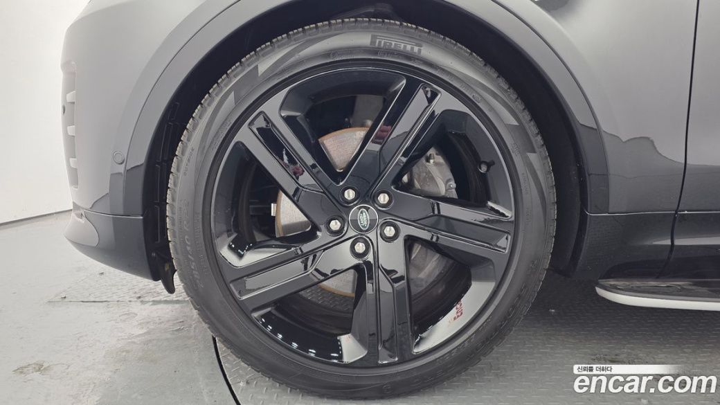 Land Rover Discovery P360 Dynamic HSE, 2024