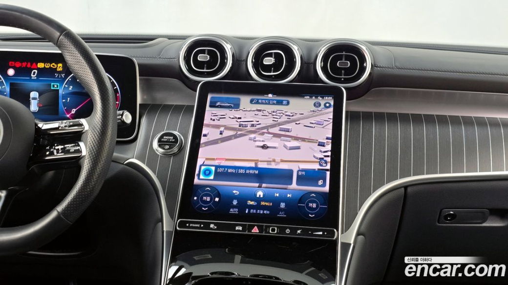 Mercedes-Benz GLC-Class GLC300 4MATIC AMG Line, 2024
