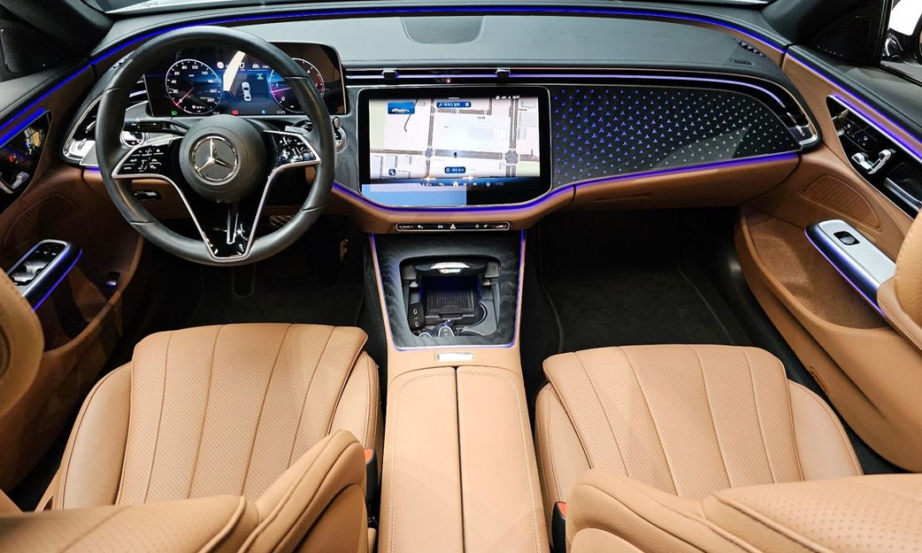 Mercedes-Benz E-Class E220d 4MATIC Exclusive, 2024
