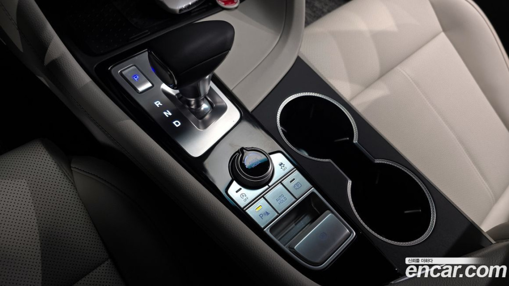 Genesis G70 Gasoline 2.5T 2WD, 2024