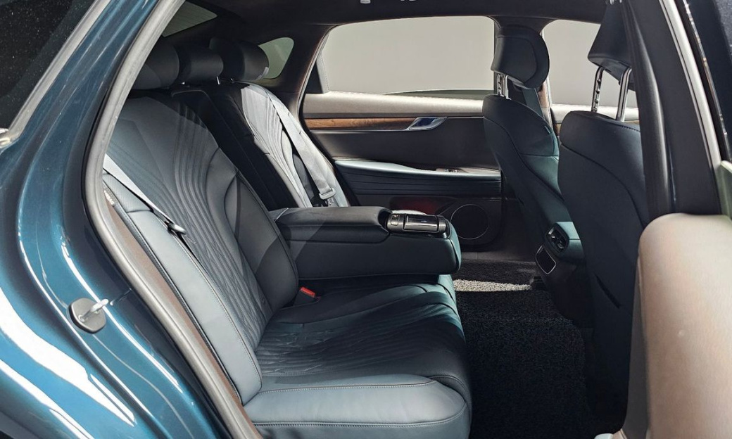 Genesis G80 Gasoline 2.5 Turbo AWD, 2022