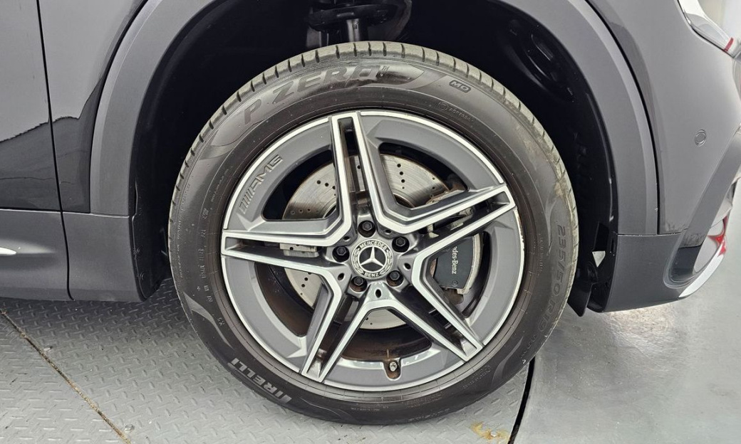 Mercedes-Benz GLB-Class GLB250 4MATIC, 2025